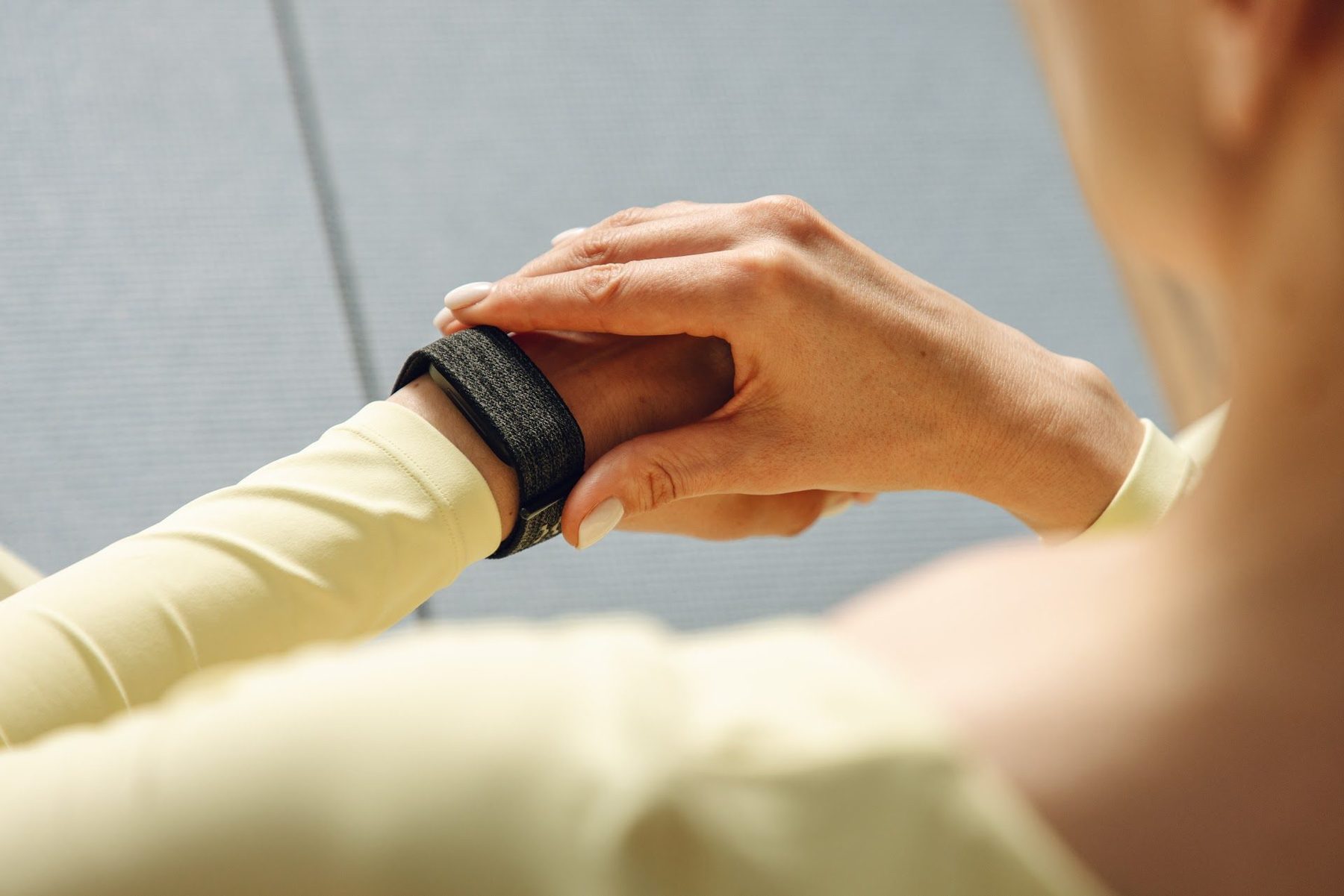 Close-up of the Hume Band 2.0 worn on the wrist
